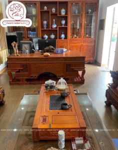 Ảnh thực tế phòng khách Doanh Nghiệp bộ bàn trà điện cao cấp gỗ hương L08