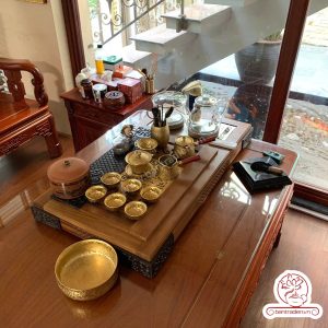 ảnh thực tế bộ bàn trà điện thông minh cao cấp gỗ hương L31