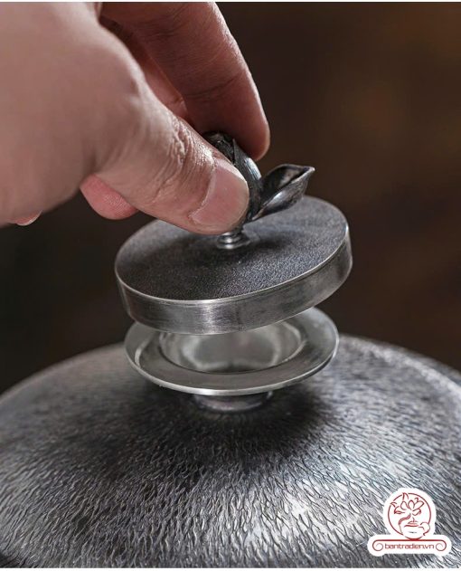 bình nước bạc nguyên chất chế tác thủ công tinh xảo BNB315