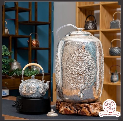 bình nước bạc nguyên chất chế tác thủ công tinh xảo BNB303