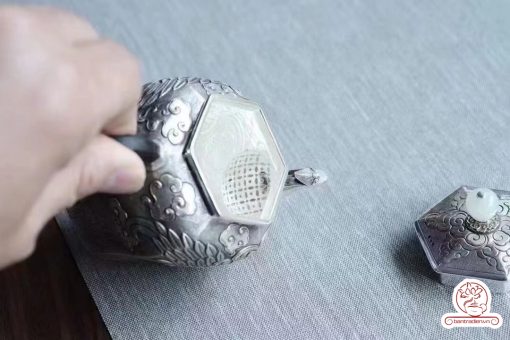 Ấm pha trà bạc nguyên chất cao cấp chế tác thủ công giúp giữ trọn hương thơm và sắc vị trà AB041